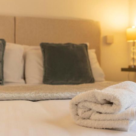 **Sunny And Bright, Thatchers Rock One Bed Beach Front Apartment*** توركواي المظهر الخارجي الصورة