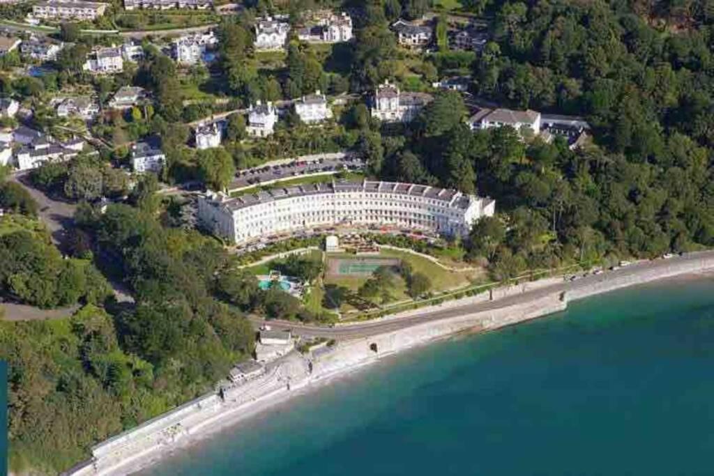 **Sunny And Bright, Thatchers Rock One Bed Beach Front Apartment*** توركواي المظهر الخارجي الصورة