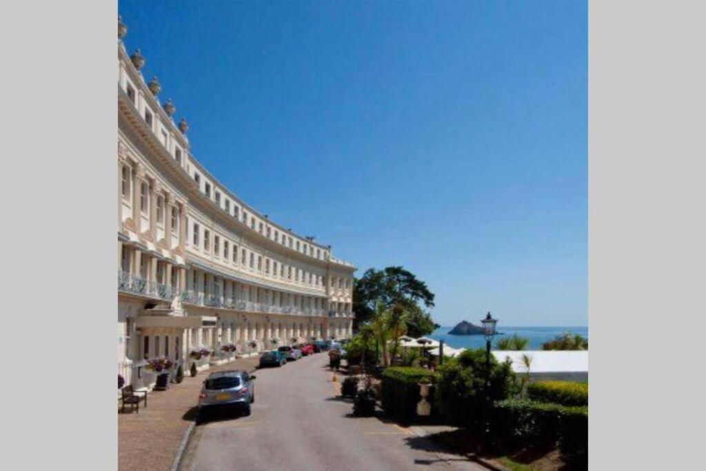 **Sunny And Bright, Thatchers Rock One Bed Beach Front Apartment*** توركواي المظهر الخارجي الصورة